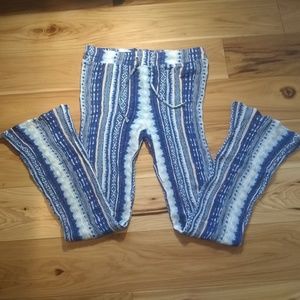 Flowy hippie bell-bottom pants